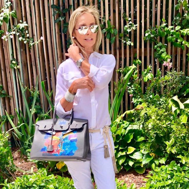 Dora D'Agostino nos dice hoy cómo crear un closet sostenible e inteligente. Por ejemplo: una camisa blanca tiene multiples combinaciones.