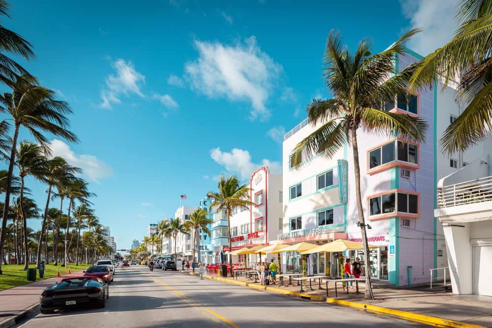 Miami es una ciudad llena de contrastes, buenas playas y un clima ideal todo el año.