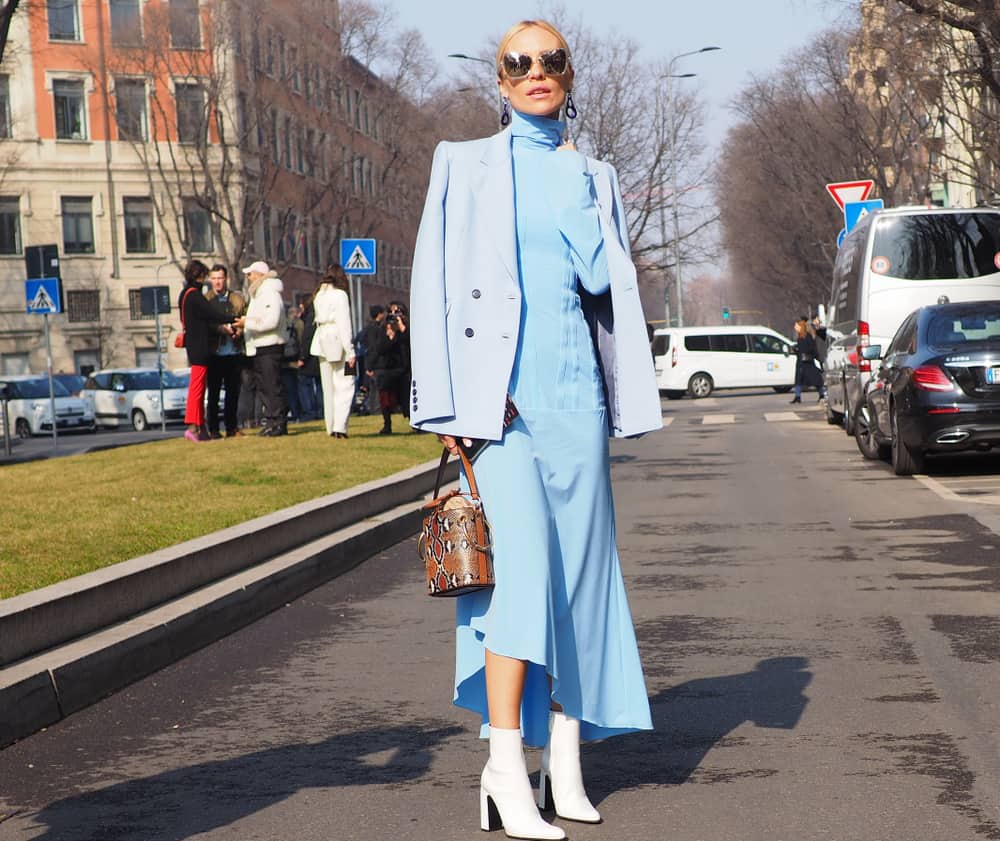 Dos tonos diferentes de azul celeste se fusionan en perfecta armonía. Los colores pasteles te hacen ver y sentir jóven