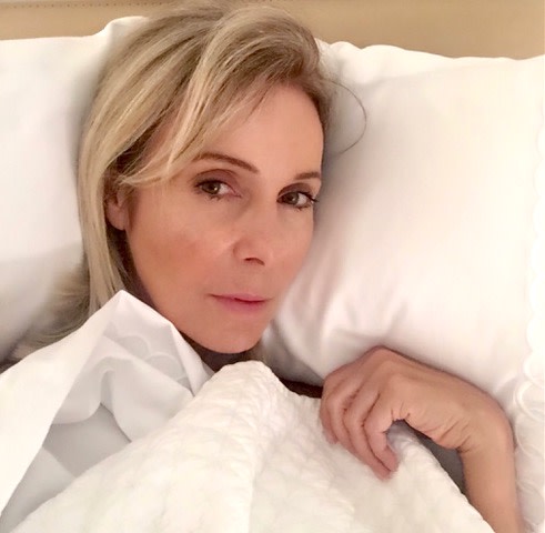 Uno de los hábitos que debemos hacernos los seres humanos para ser más productivos y ser saludables es dormir bien. Un sueño profundo y reparador contribuye con la buena salud física y mental