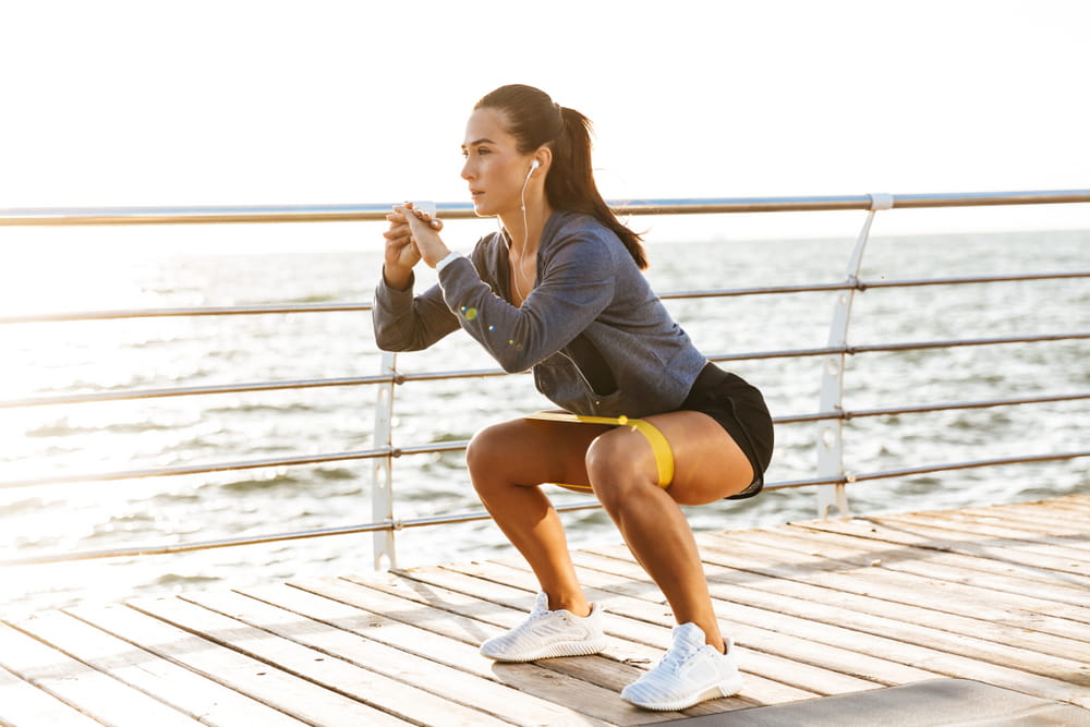 Hacer ejercicio lenta y cuidadosamente contribuye a no lesionar las articulaciones.