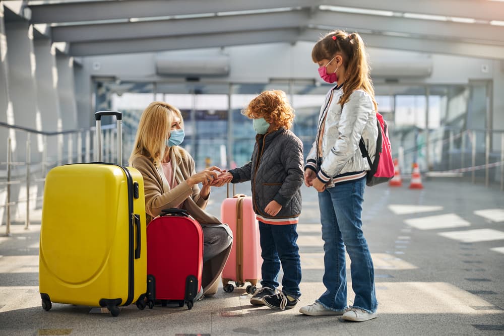 Llegó Diciembre y todos queremos pasar estas fiestas con la familia. Si debes ir a otro destino a reencontrate con tus seres amados es importante que tomes las precauciones para tener un viaje seguro y sin contratiempos.