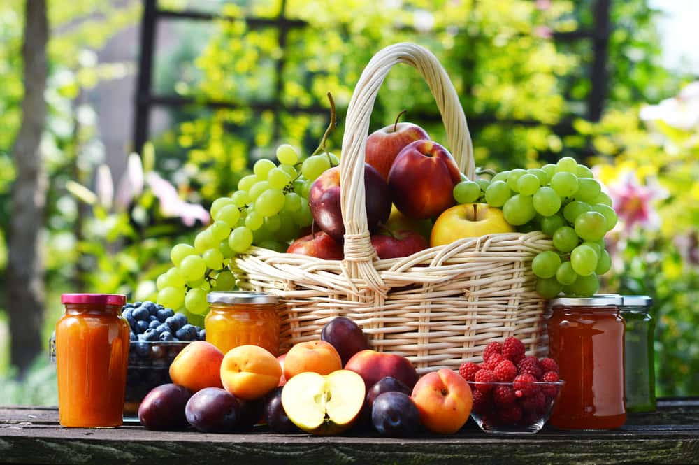 La ingesta de frutas diarias combate los efectos negativos de comidas procesadas