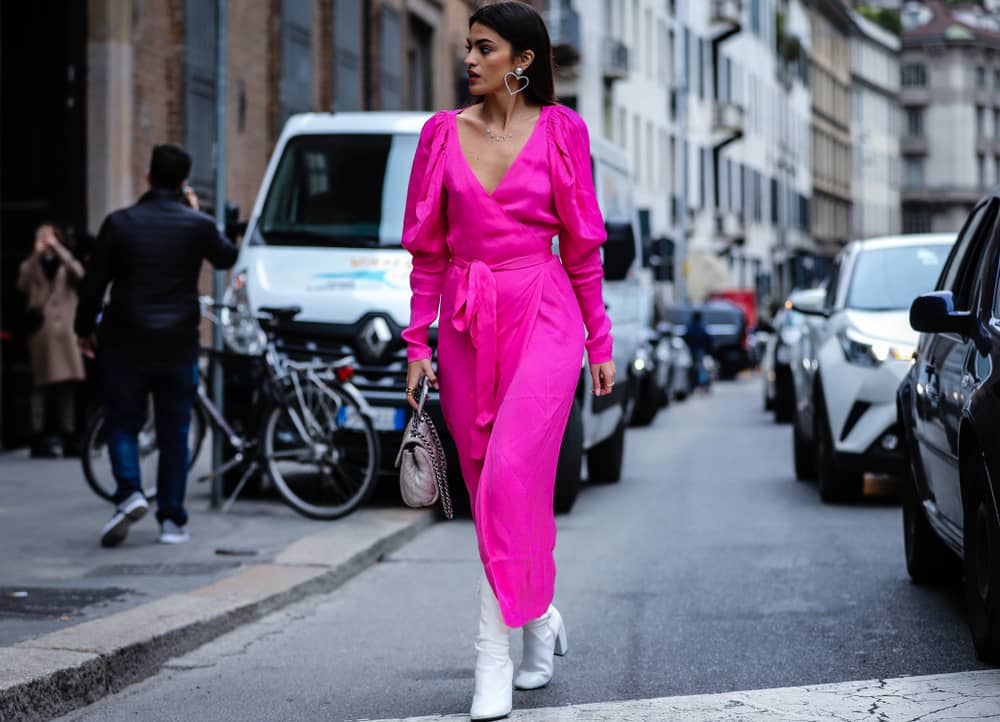 Este tipo de escotes cruzado, es ideal para mujeres de poco busto.