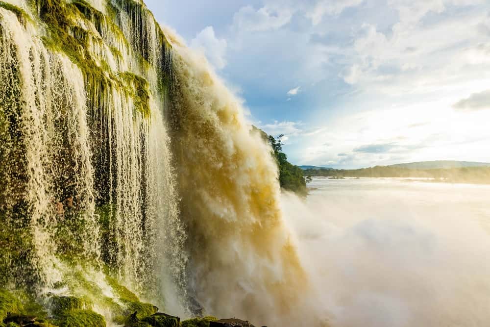 Las cataratas del rio Carrao son una atracción en el Parque Canaima